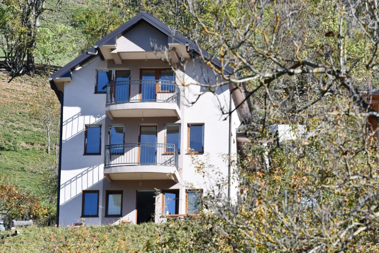 Villa 1060 Meet Eat Hike & Tour Plav Exterior foto